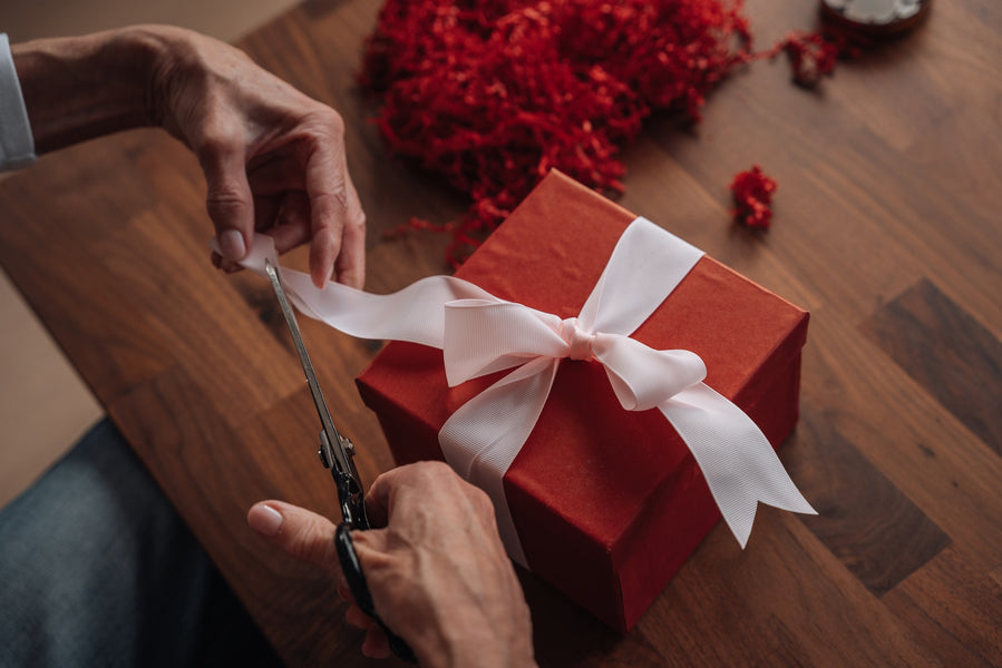 Discover the iTarget Cube's Exceptional Features: The Ultimate Gift for Shooting Enthusiasts